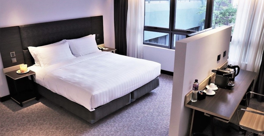 Imagen de la habitación del Hotel Camlux. Foto 17