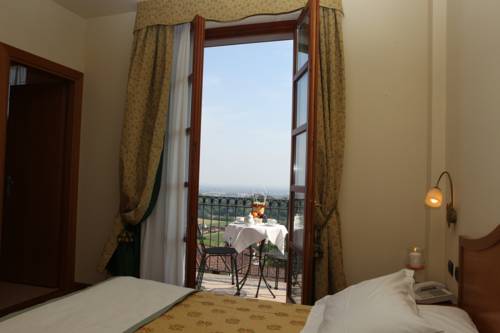 Imagen general del Hotel Camoretti. Foto 1