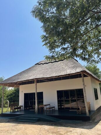 Imagen general del Hotel Camp Atupele. Foto 7