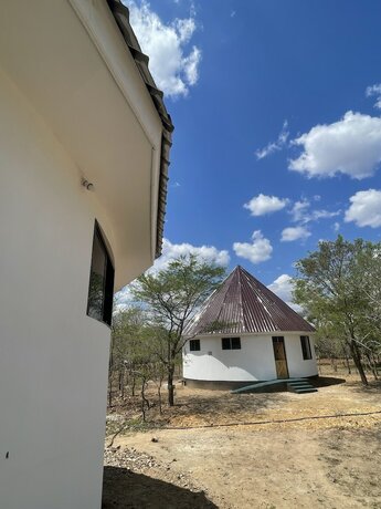Imagen de la habitación del Hotel Camp Atupele. Foto 19