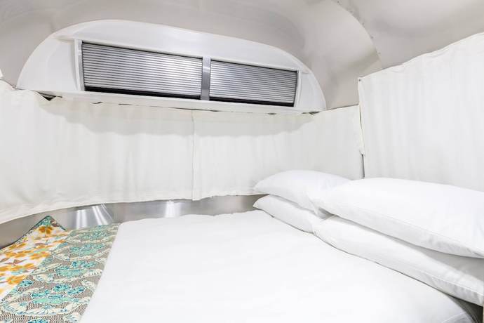 Imagen de la habitación del Hotel Camp Comfort. Foto 9