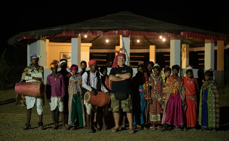 Imagen de los interiores del Hotel Camp Dev Vilas Kanha. Foto 18