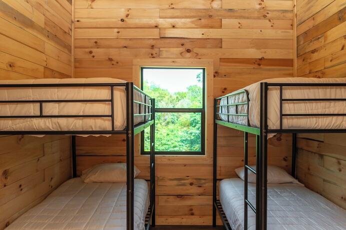 Imagen de la habitación del Hotel Camp Fimfo Waco. Foto 15