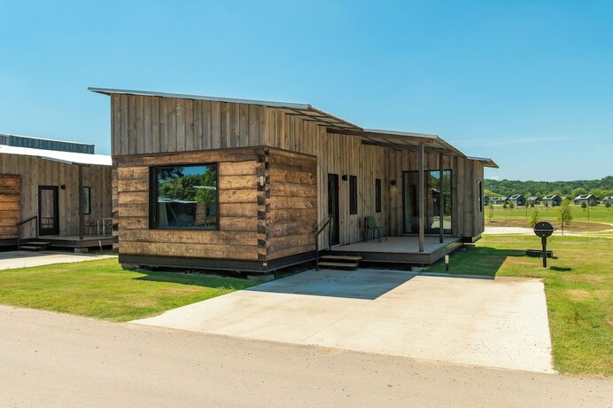 Imagen de la habitación del Hotel Camp Fimfo Waco. Foto 21