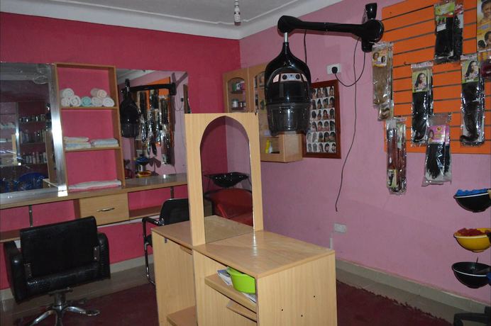 Imagen de los interiores del Hotel Camp Fred. Foto 18
