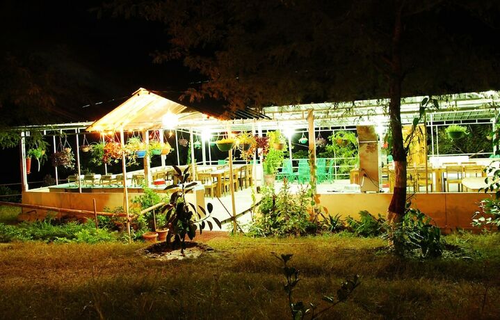 Imagen general del Hotel Camp High 5 Jayalgarh. Foto 13