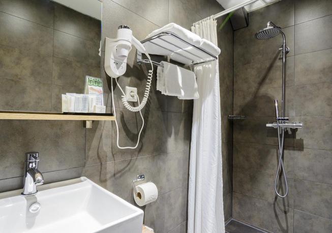 Imagen de la habitación del Hotel Camp Inn Amsterdam. Foto 6