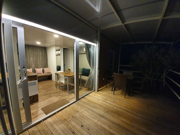 Imagen de los interiores del Hotel Camp Milo moje. Foto 19