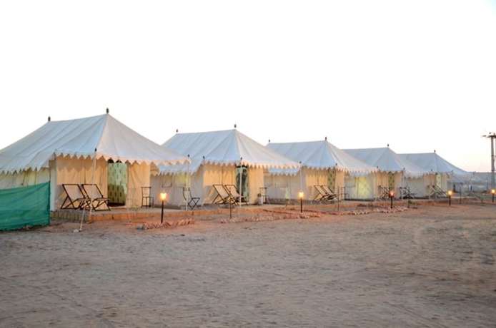 Imagen de los interiores del Hotel Camp Paradise. Foto 12