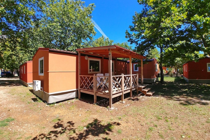 Imagen de los interiores del Hotel Camp Perna. Foto 16