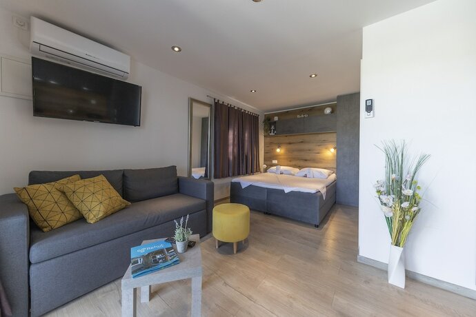 Imagen de la habitación del Hotel Camp Rehut - Campsite. Foto 17
