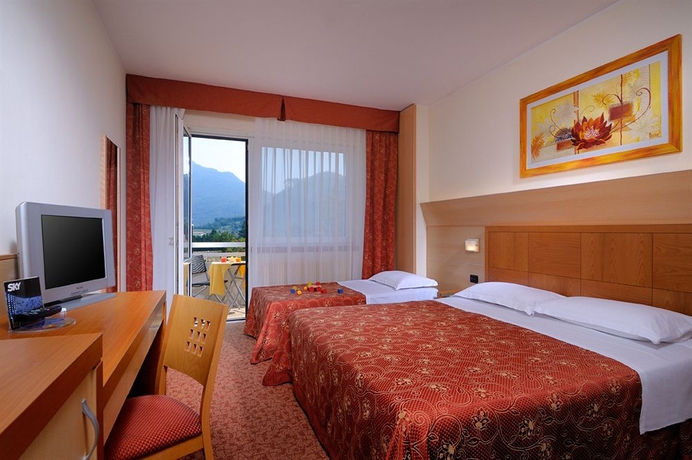 Imagen de la habitación del Hotel Campagnola, Lago de Garda. Foto 4