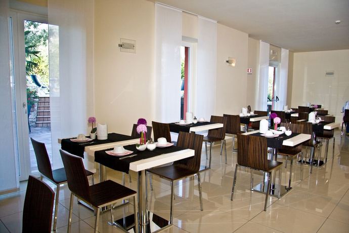 Imagen del bar/restaurante del Hotel Campagnola, Navene. Foto 11