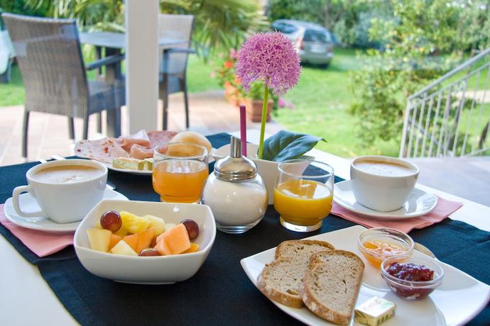 Imagen del bar/restaurante del Hotel Campagnola, Navene. Foto 13