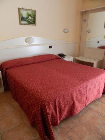 Imagen de la habitación del Hotel Campanello. Foto 5