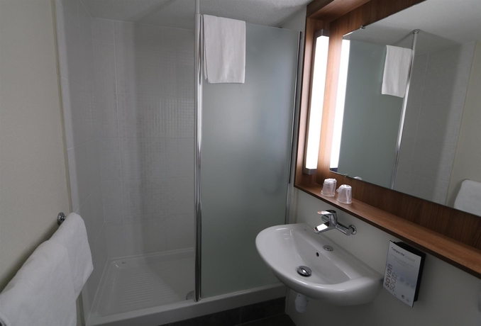 Imagen de la habitación del Hotel Campanile Albi Centre. Foto 9