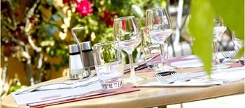 Imagen de los exteriores del Hotel Campanile Amiens - Glisy. Foto 9