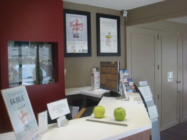 Imagen del bar/restaurante del Hotel Campanile Annecy Cran Gevrier. Foto 8