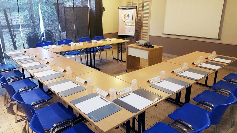 Imagen de los interiores del Hotel Campanile Antibes - Juan Les Pins. Foto 15