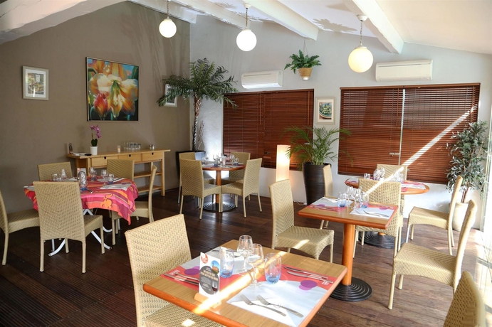 Imagen del bar/restaurante del Hotel Campanile Antibes - Juan Les Pins. Foto 6