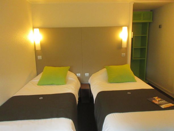 Imagen de la habitación del Hotel Campanile Bayeux. Foto 11