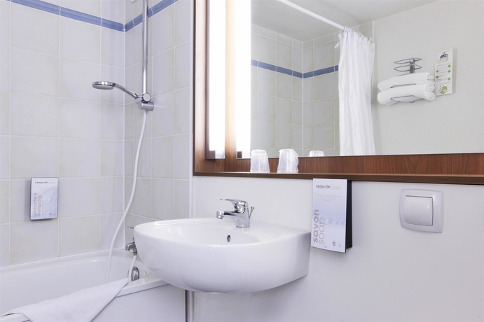 Imagen de la habitación del Hotel Campanile Beziers. Foto 12