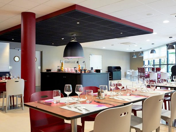 Imagen del bar/restaurante del Hotel Campanile Bordeaux Ouest Mérignac Aéroport. Foto 4