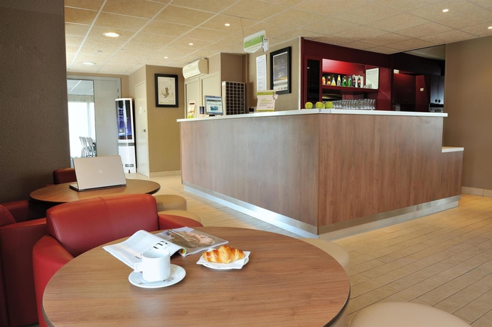 Imagen de los interiores del Hotel Campanile Bordeaux Sud - Pessac. Foto 12