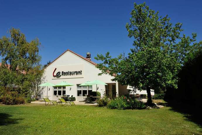 Imagen de los exteriores del Hotel Campanile Bourg En Bresse - Viriat. Foto 14