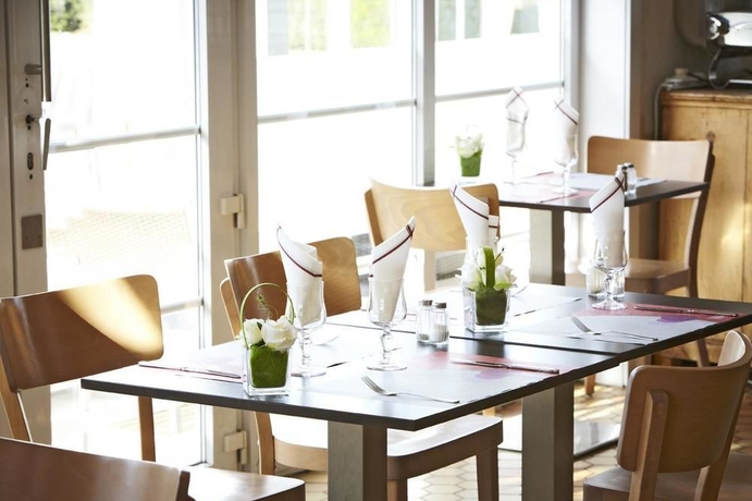 Imagen del bar/restaurante del Hotel Campanile Brussel / Bruxelles - Vilvoorde. Foto 6