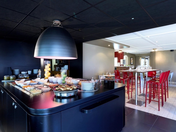 Imagen del bar/restaurante del Hotel Campanile Caen Est - Mondeville. Foto 8
