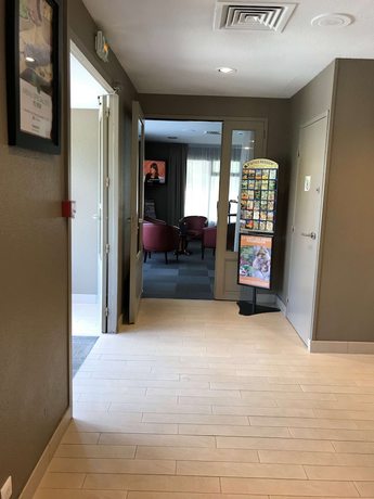 Imagen de los interiores del Hotel Campanile Cahors. Foto 18