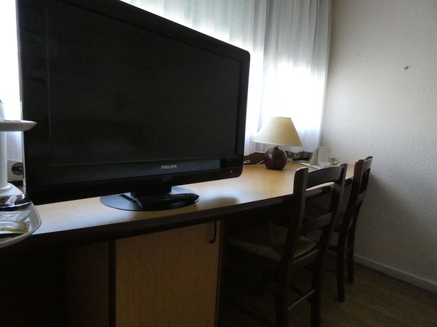 Imagen de la habitación del Hotel Campanile Cahors. Foto 11