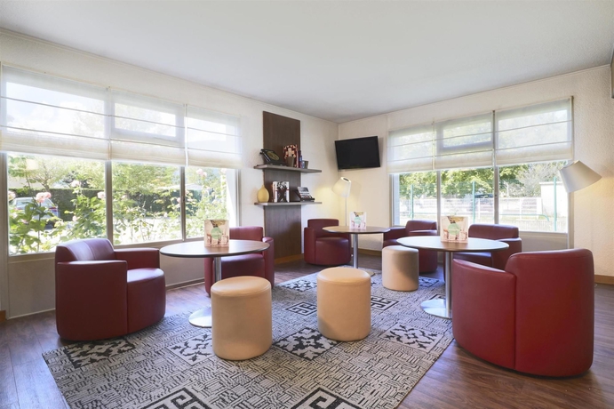 Imagen del bar/restaurante del Hotel Campanile Chambery. Foto 3