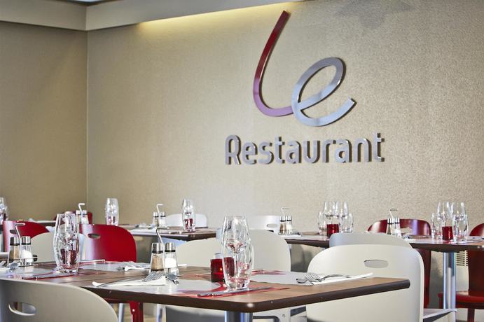 Imagen del bar/restaurante del Hotel Campanile Chanas. Foto 3