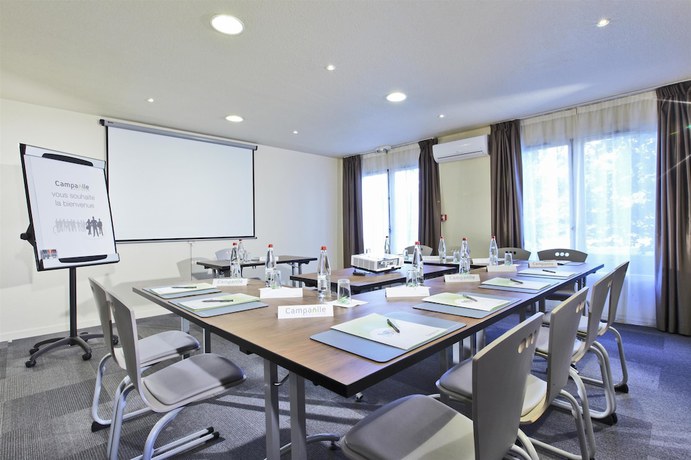 Imagen de los interiores del Hotel Campanile Chanas. Foto 20