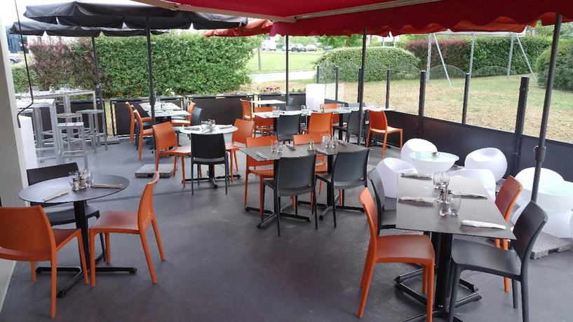 Imagen de los interiores del Hotel Campanile Chartres. Foto 18