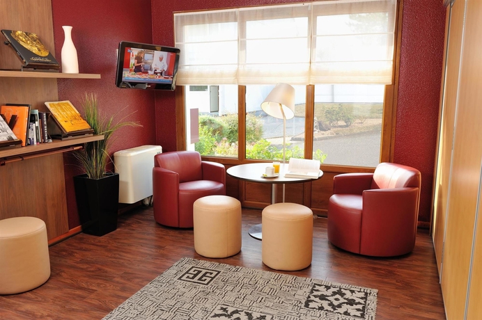 Imagen del bar/restaurante del Hotel Campanile Clermont Ferrand Le Brezet. Foto 4