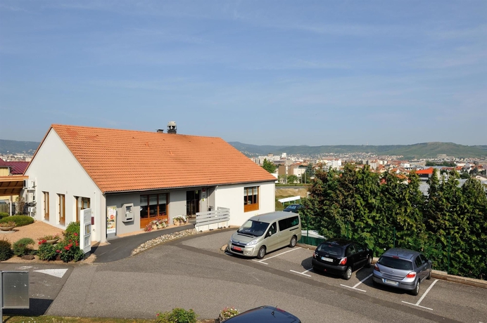 Imagen general del Hotel Campanile Clermont Ferrand Le Brezet. Foto 3