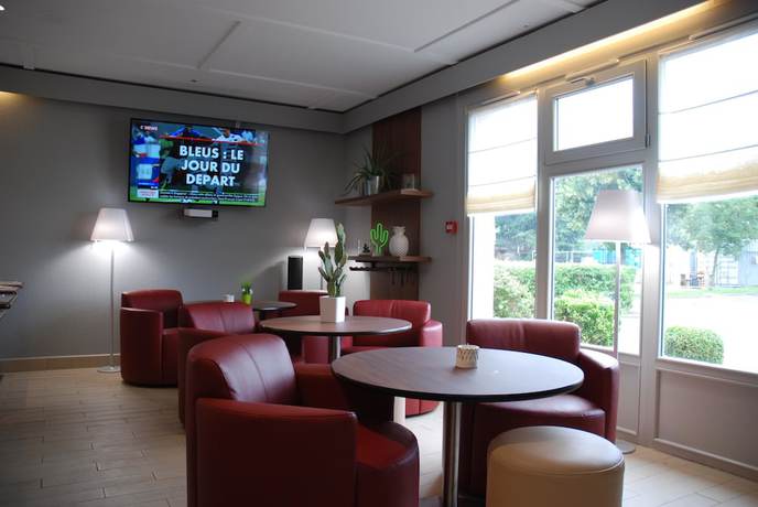 Imagen del bar/restaurante del Hotel Campanile Creil - Villers Saint Paul. Foto 3