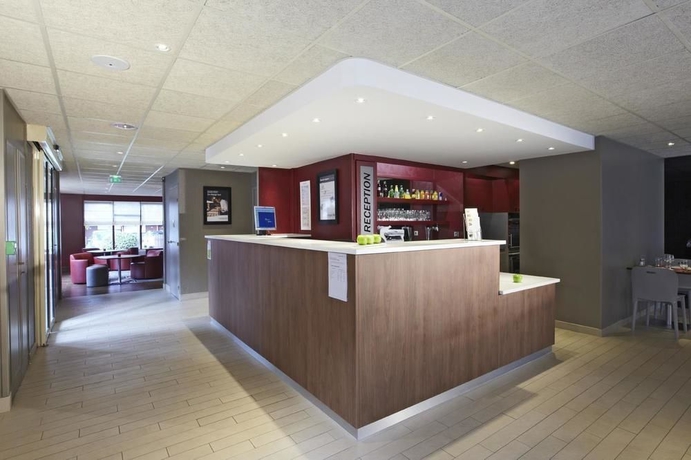 Imagen de los interiores del Hotel Campanile Deauville St Arnoult. Foto 15