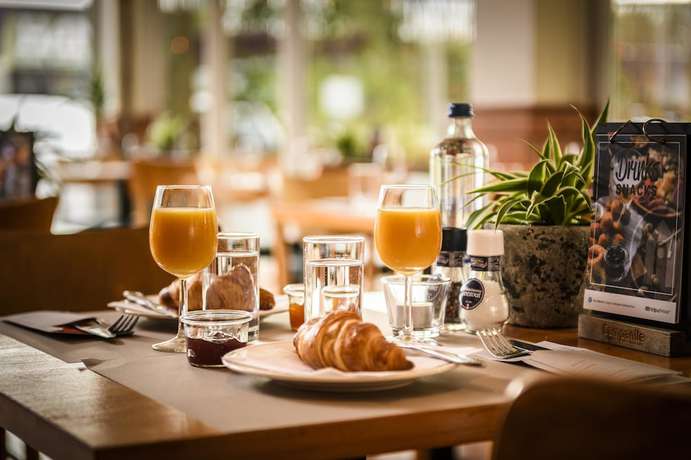 Imagen del bar/restaurante del Hotel Campanile Delft. Foto 4