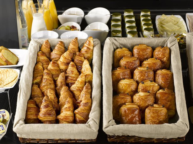 Imagen del bar/restaurante del Hotel Campanile Dunkerque Est - Armbouts Cappel. Foto 5