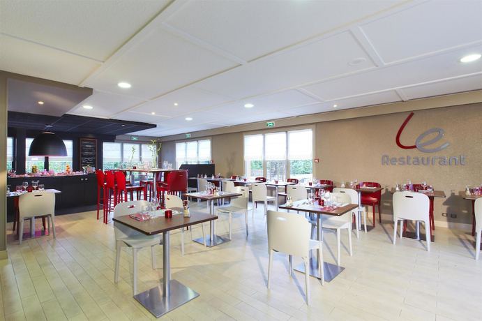 Imagen del bar/restaurante del Hotel Campanile Dunkerque Est - Armbouts Cappel. Foto 10