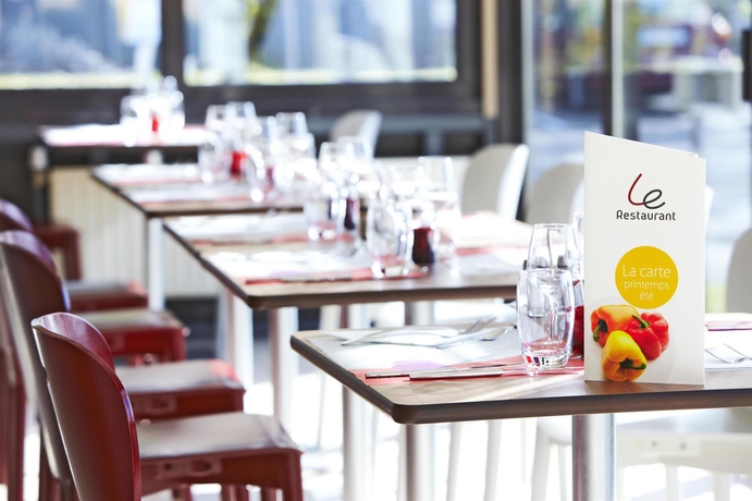 Imagen del bar/restaurante del Hotel Campanile Dunkerque Sud - Loon Plage. Foto 6