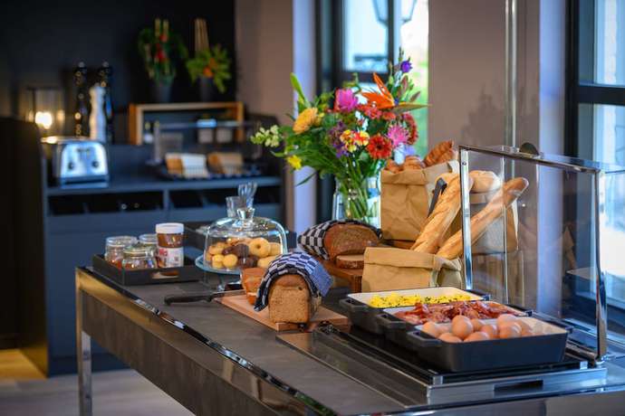 Imagen del bar/restaurante del Hotel Campanile Eindhoven. Foto 4