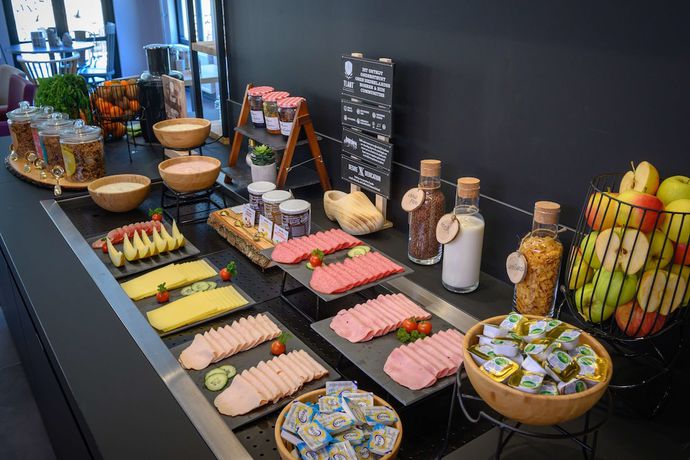 Imagen del bar/restaurante del Hotel Campanile Eindhoven. Foto 5