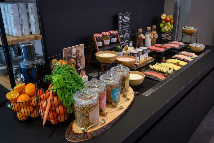 Imagen del bar/restaurante del Hotel Campanile Eindhoven. Foto 8