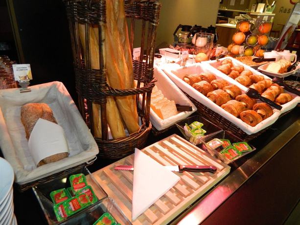 Imagen del bar/restaurante del Hotel Campanile Epernay Dizy. Foto 8