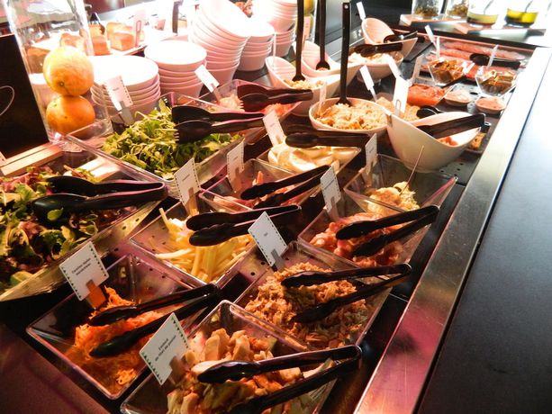 Imagen del bar/restaurante del Hotel Campanile Epernay Dizy. Foto 10